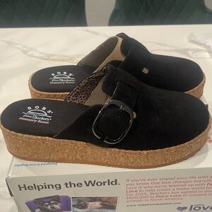 Bobs Skechers Rosey Rise Black Slip-On size 8.5